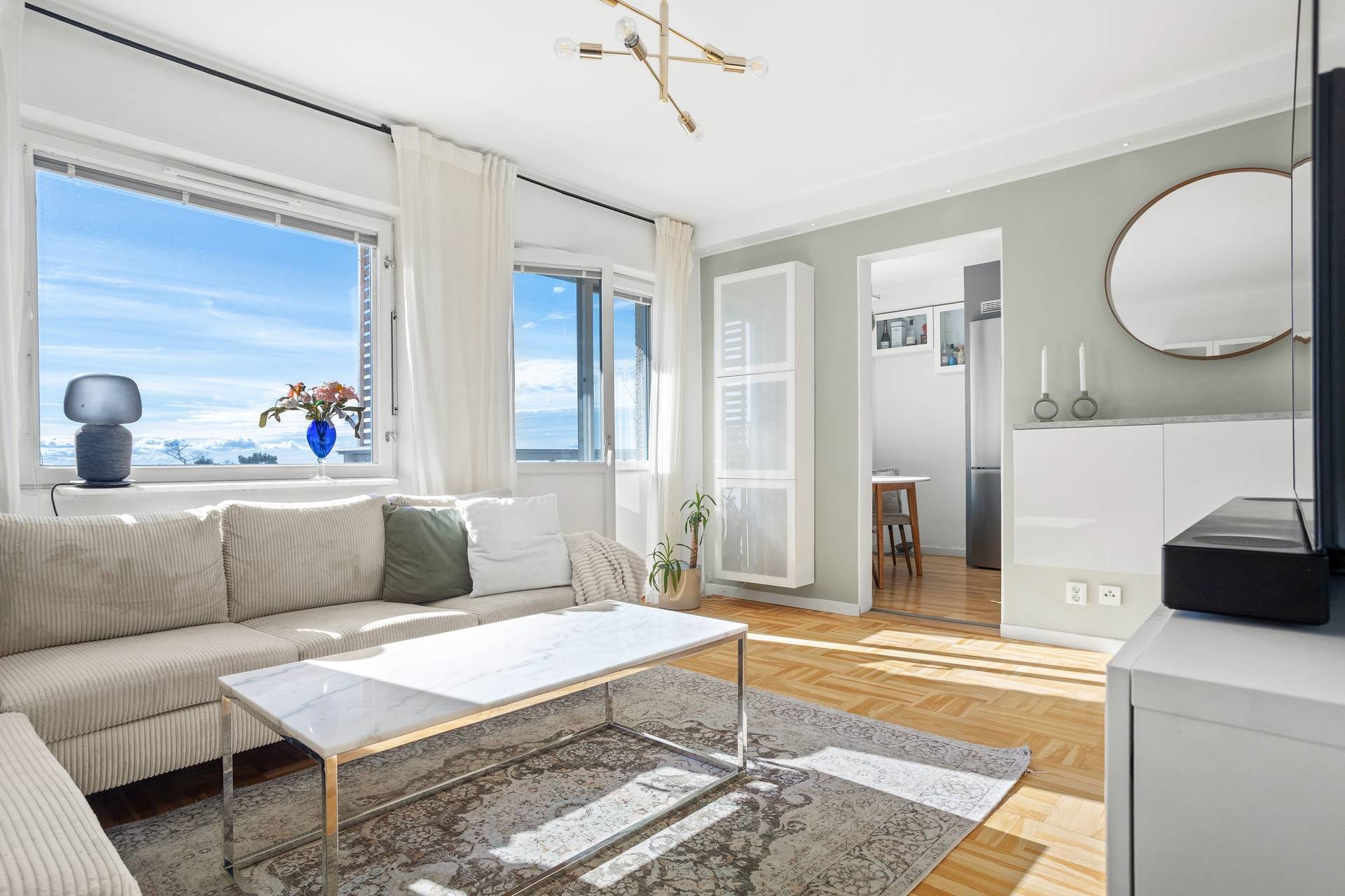 1 rum Lägenhet på Svetsarvägen 25 Järfälla Järfälla kommun - bild 2
