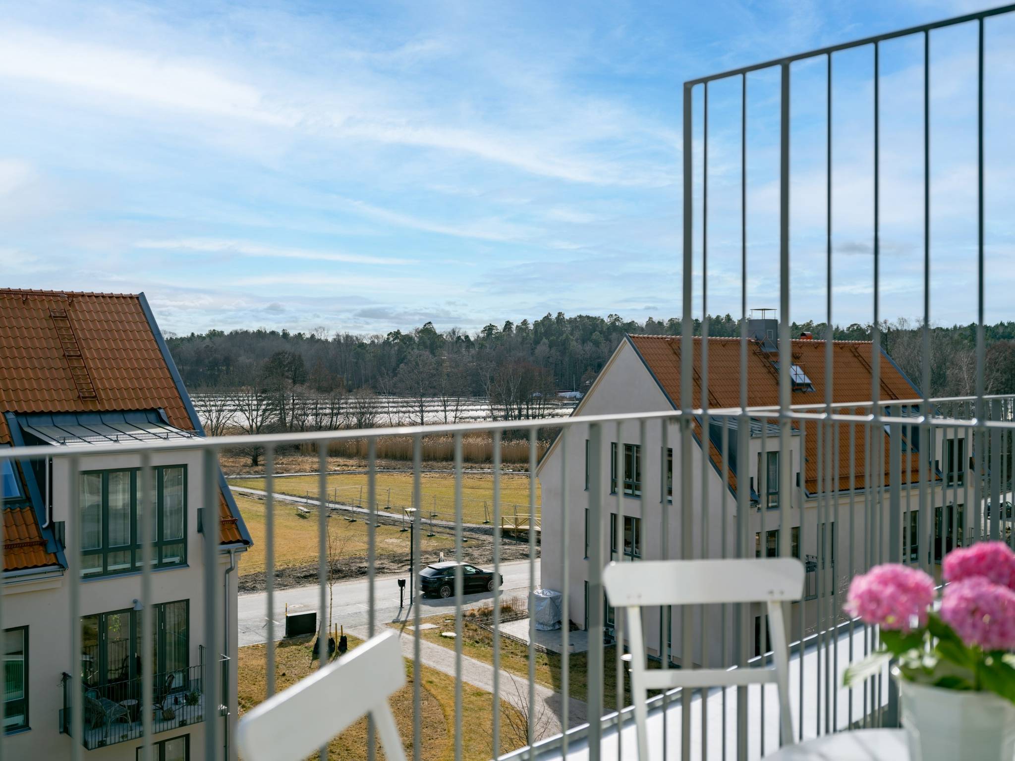 4 rum Lägenhet på Näsbyviksgränd 12, vindsvåning Näsby Slottspark Täby kommun - bild 2