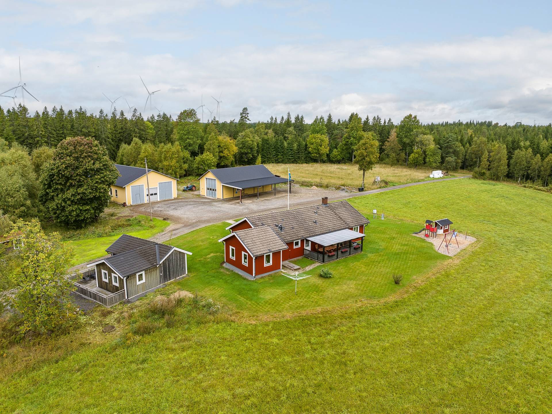 4 rum gård/skog på Ösjöbol Södraskog 3 Åseda, Uppvidinge kommun - bild 1