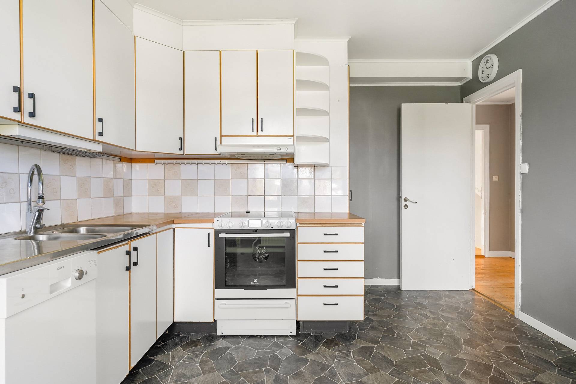 8 rum Villa på Odlarevägen 4 Norr Värnamo kommun - bild 8