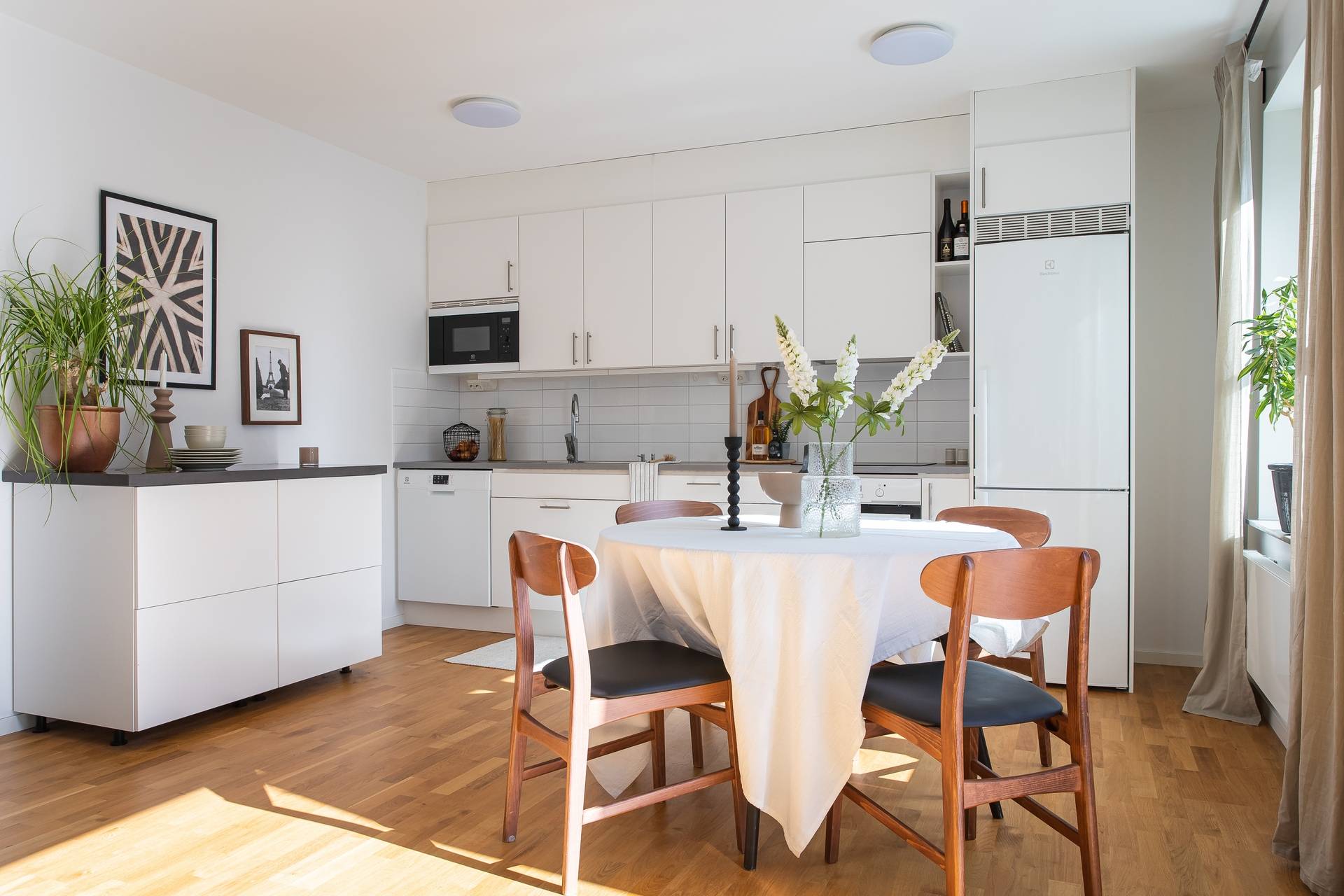 2 rum Lägenhet på Garvis Carlssons gata 24, plan 6 Råsunda Solna kommun - bild 2