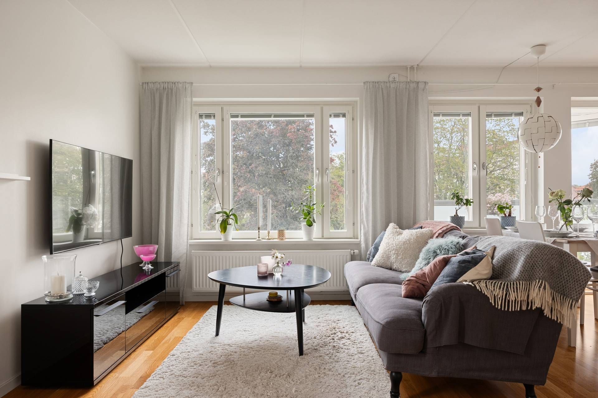 2 rum lägenhet på Örby Slottsväg 46 Örby Slott, Stockholms kommun - bild 2