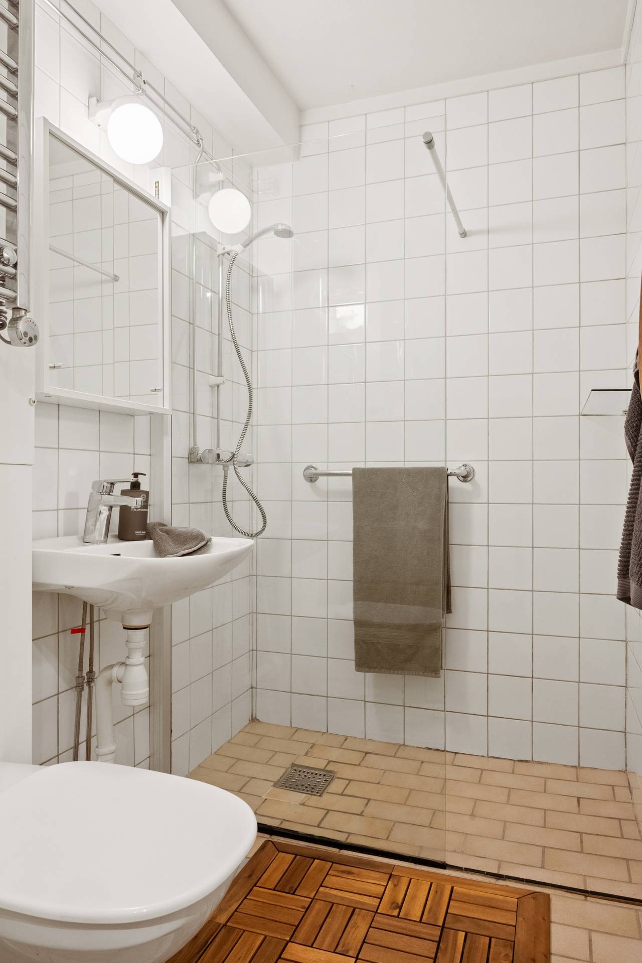 1 rum Lägenhet på Västergårdsvägen 8 Stenungsund Stenungsunds kommun - bild 11