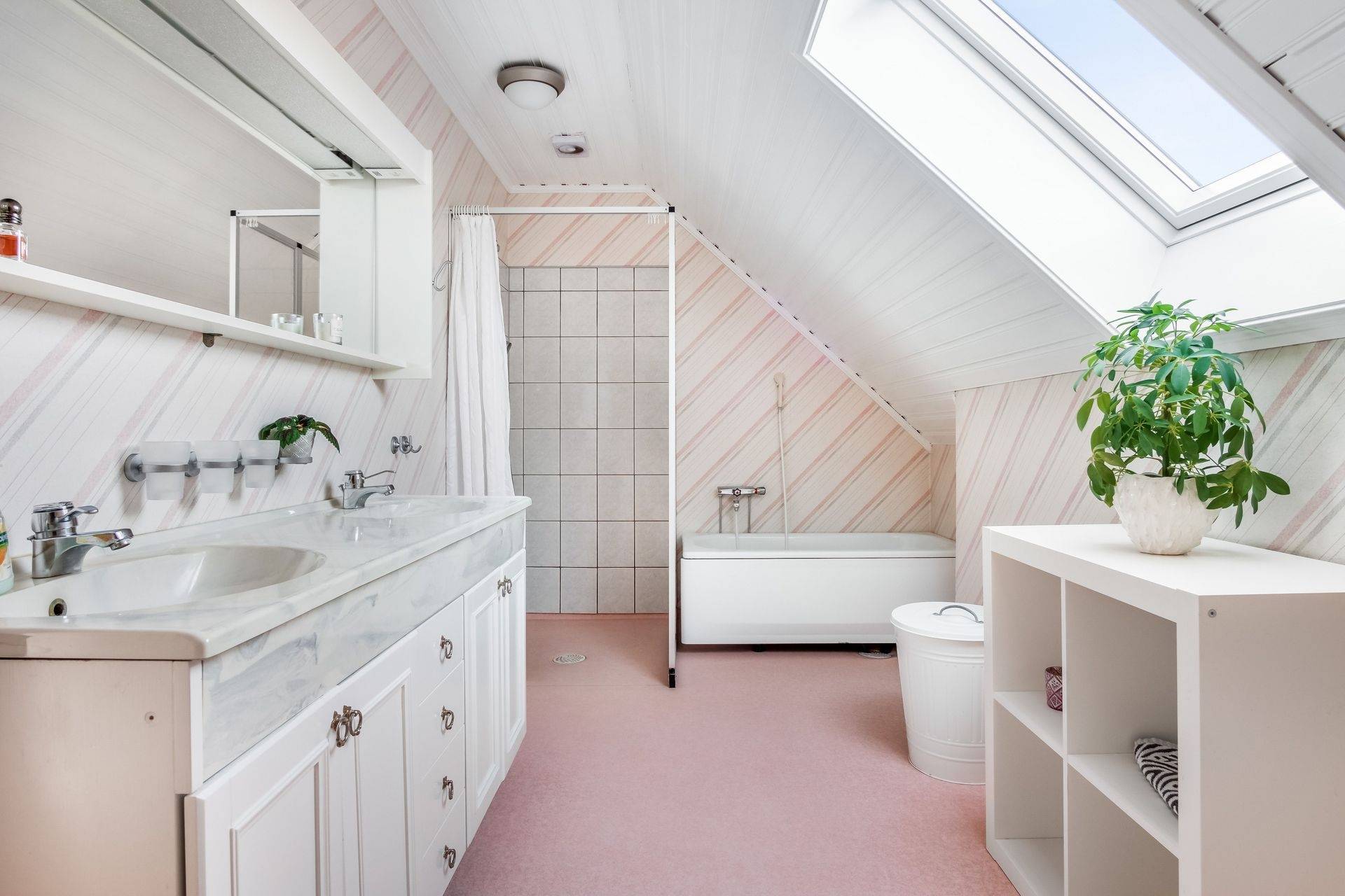 7 rum Villa på Sockertoppsvägen 3 Korsberga Hjo kommun - bild 22