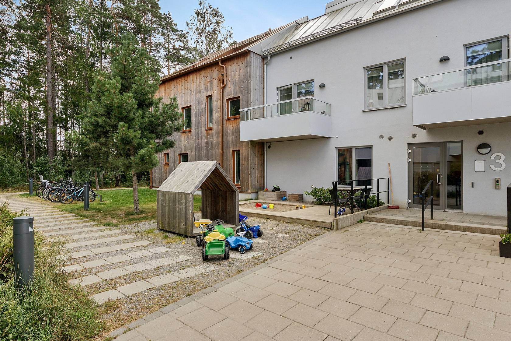 3 rum Lägenhet på Storkällans Väg 3 Älta Lovisedal/Sigfridsborg Nacka kommun - bild 14