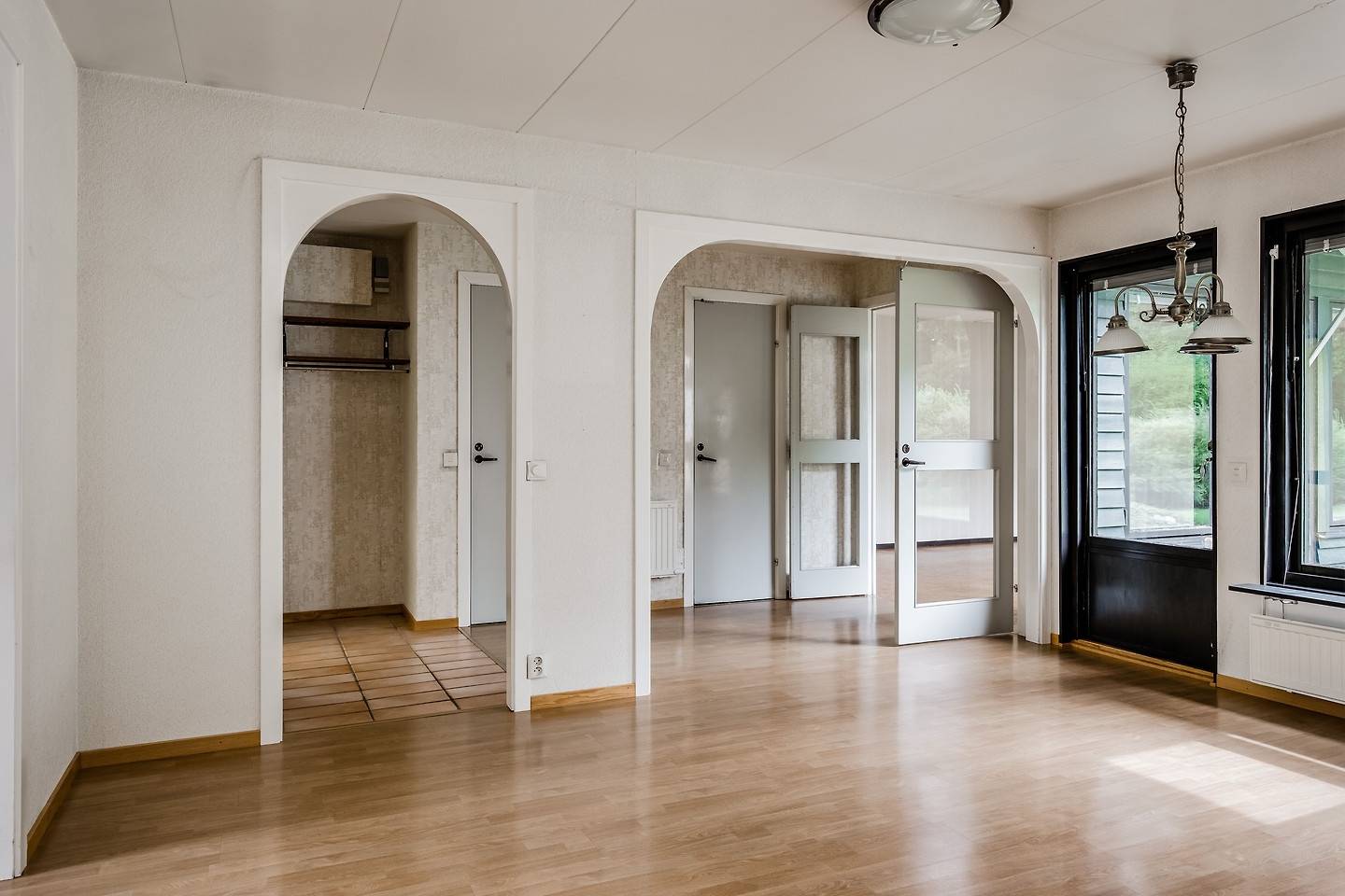 5 rum Par-/kedje-/radhus på Mollstedts väg 23 Kvarnhagen Tibro kommun - bild 12