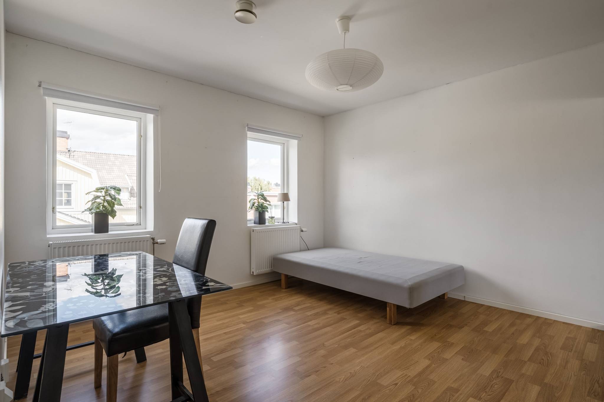 8 rum Villa på Björkallén 21 Rostastrand Örebro kommun - bild 42