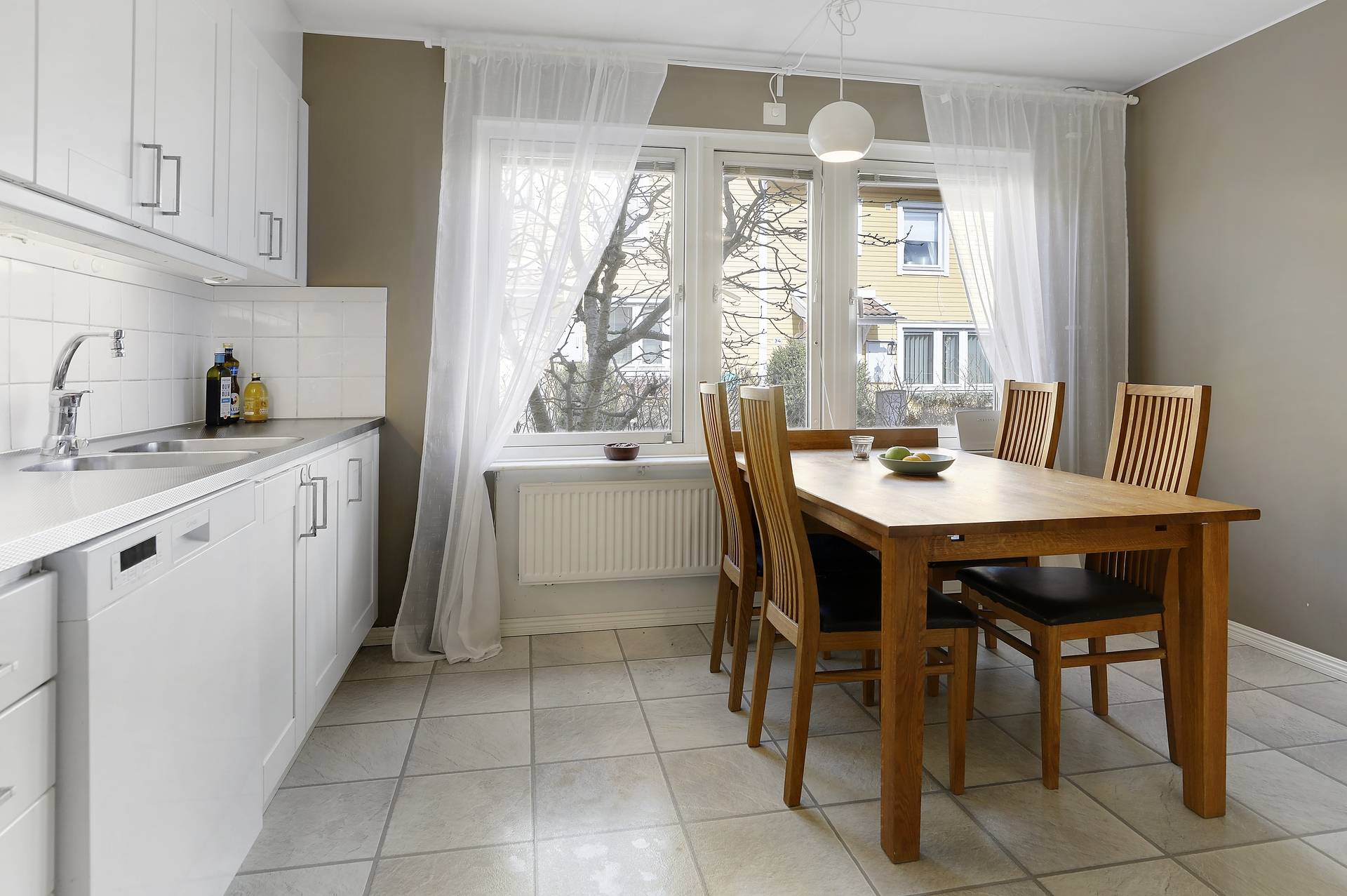 4 rum Radhus på Celsings väg 12 Rotsunda Sollentuna kommun - bild 12