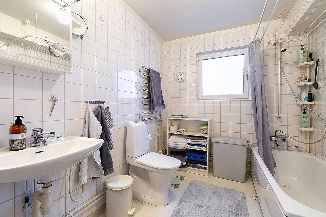 4 rum Lägenhet på Skarpbrunnavägen 11, 6tr Norsborg - Eriksberg/Hallunda Botkyrka kommun - bild 12