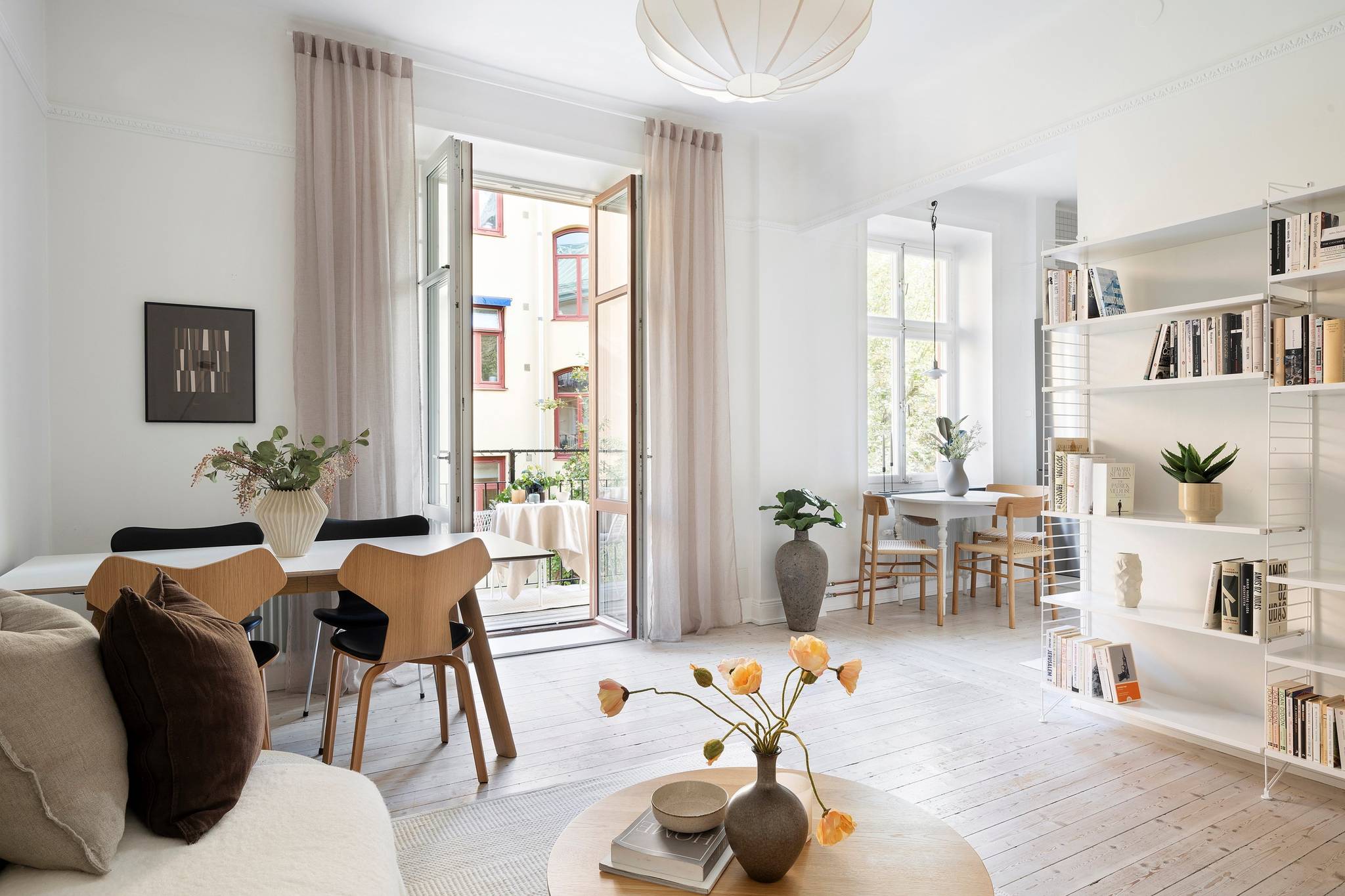 3 rum lägenhet på Gästrikegatan 14A, 2tr över gård Vasastan, Stockholms kommun - bild 2