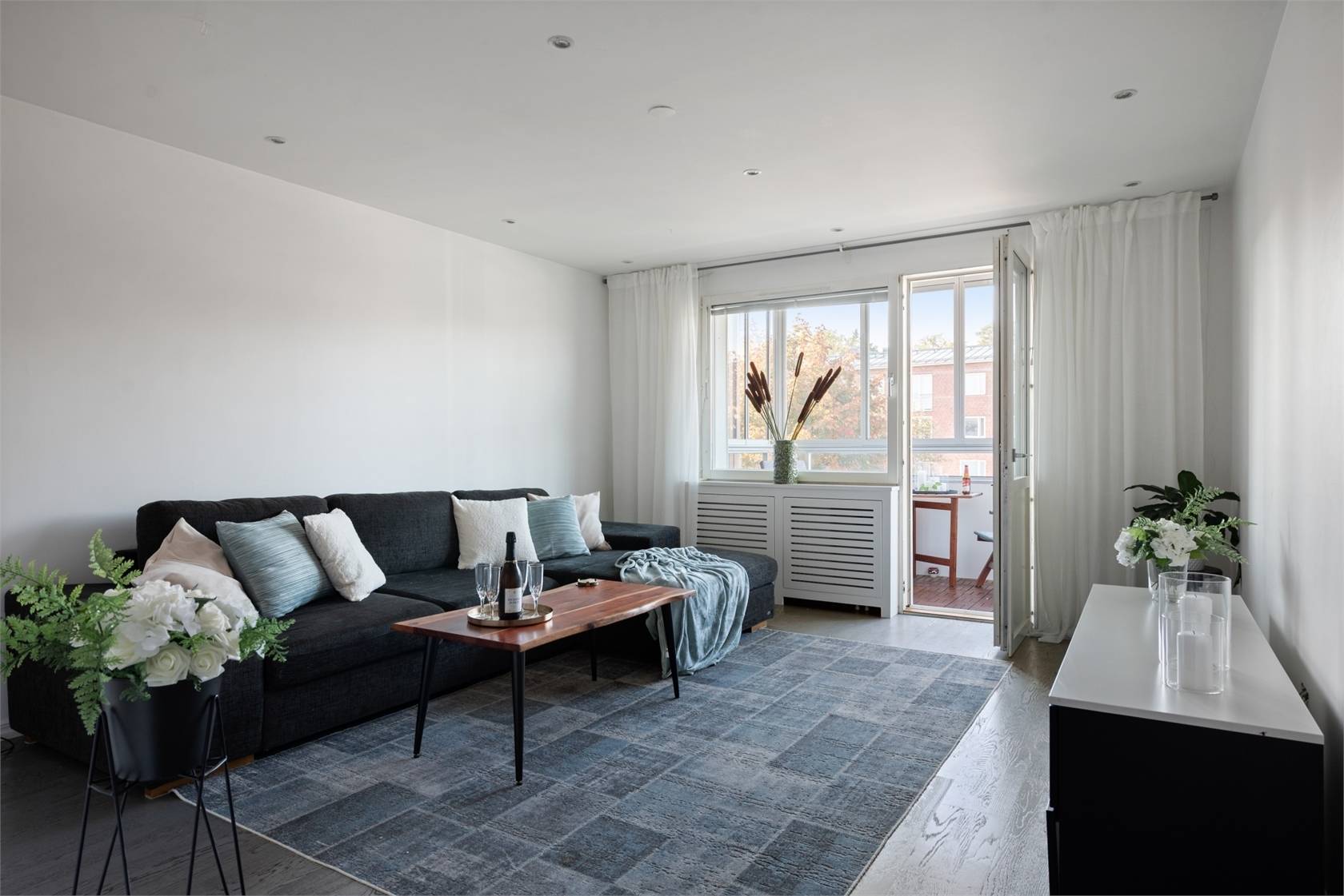 2 rum lägenhet på Storängsvägen 18 B Åkersberga Centralt, Österåkers kommun - bild 1