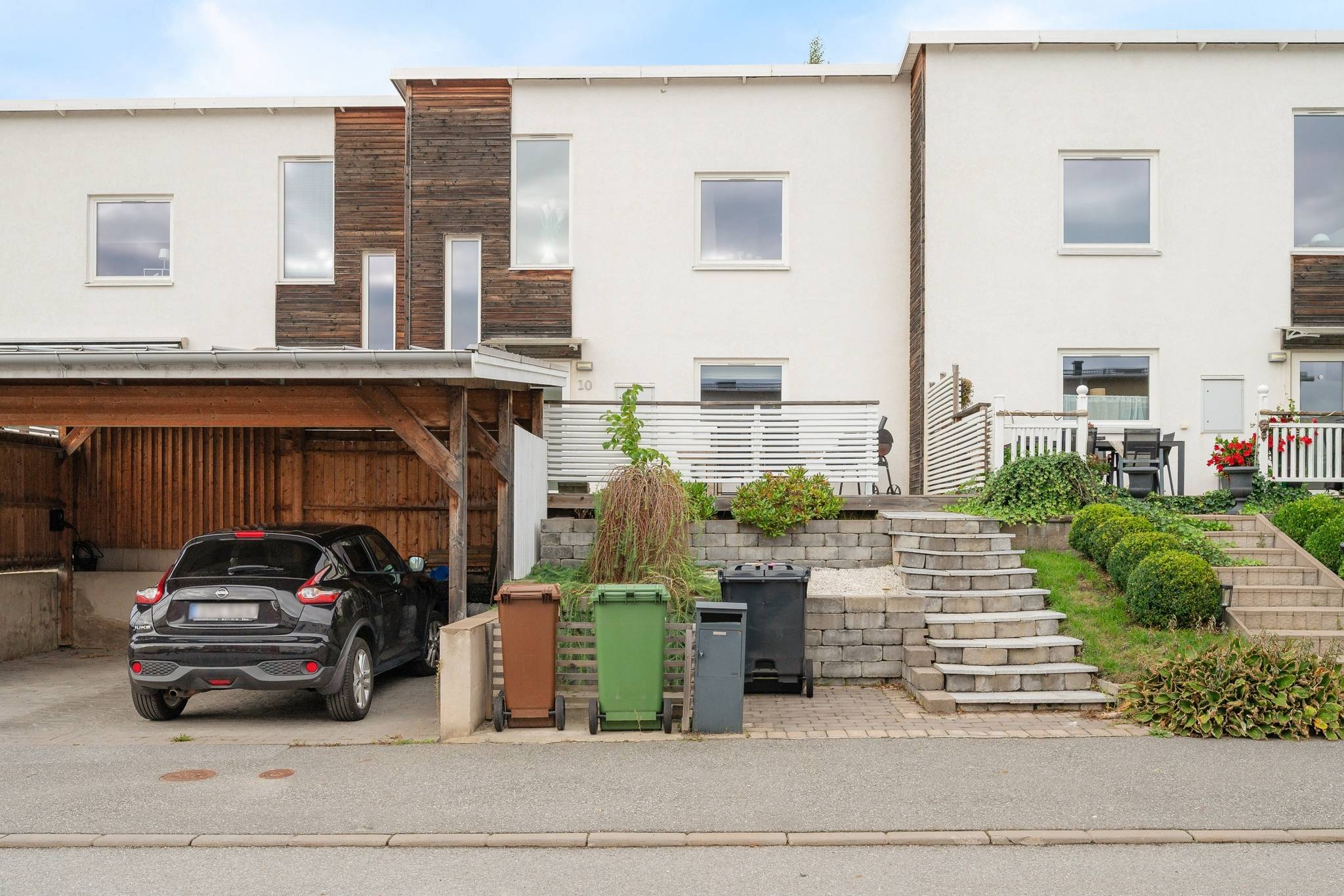 6 rum Radhus på Gåsörtsvägen 10 Sundbyberg - Ursvik Sundbybergs kommun - bild 1