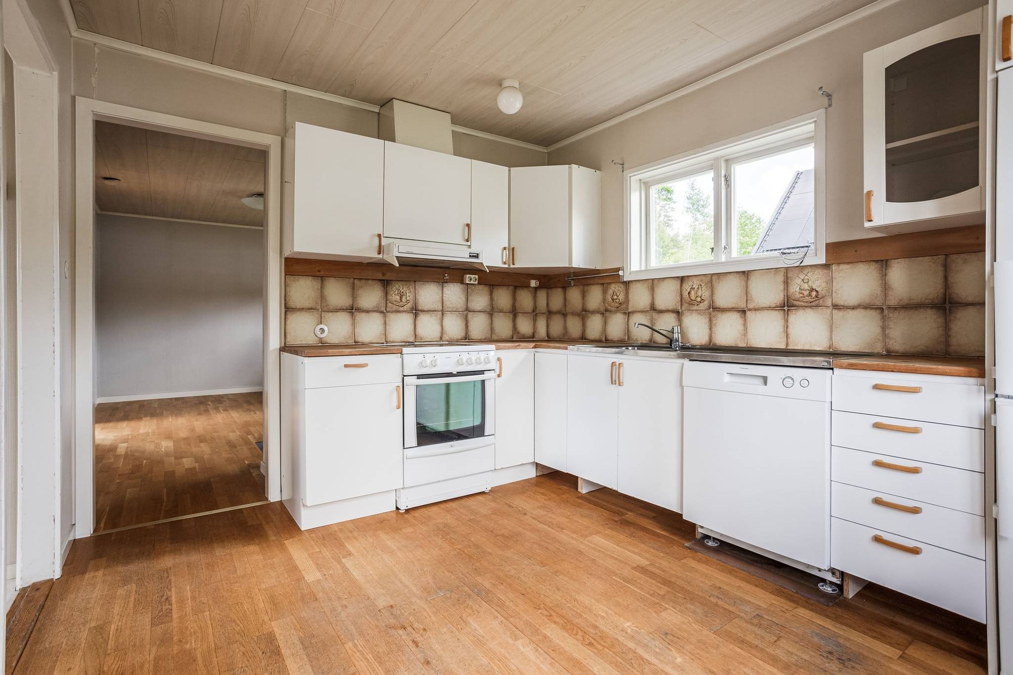 2 rum Villa på GUCKUSKOVÄGEN 21A Hacksta Österåkers kommun - bild 3