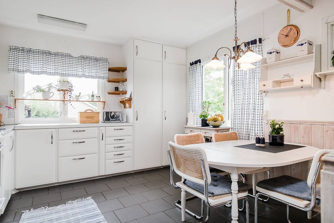 4 rum Villa på Blåbärsvägen 3 Vinninga Lidköpings kommun - bild 2