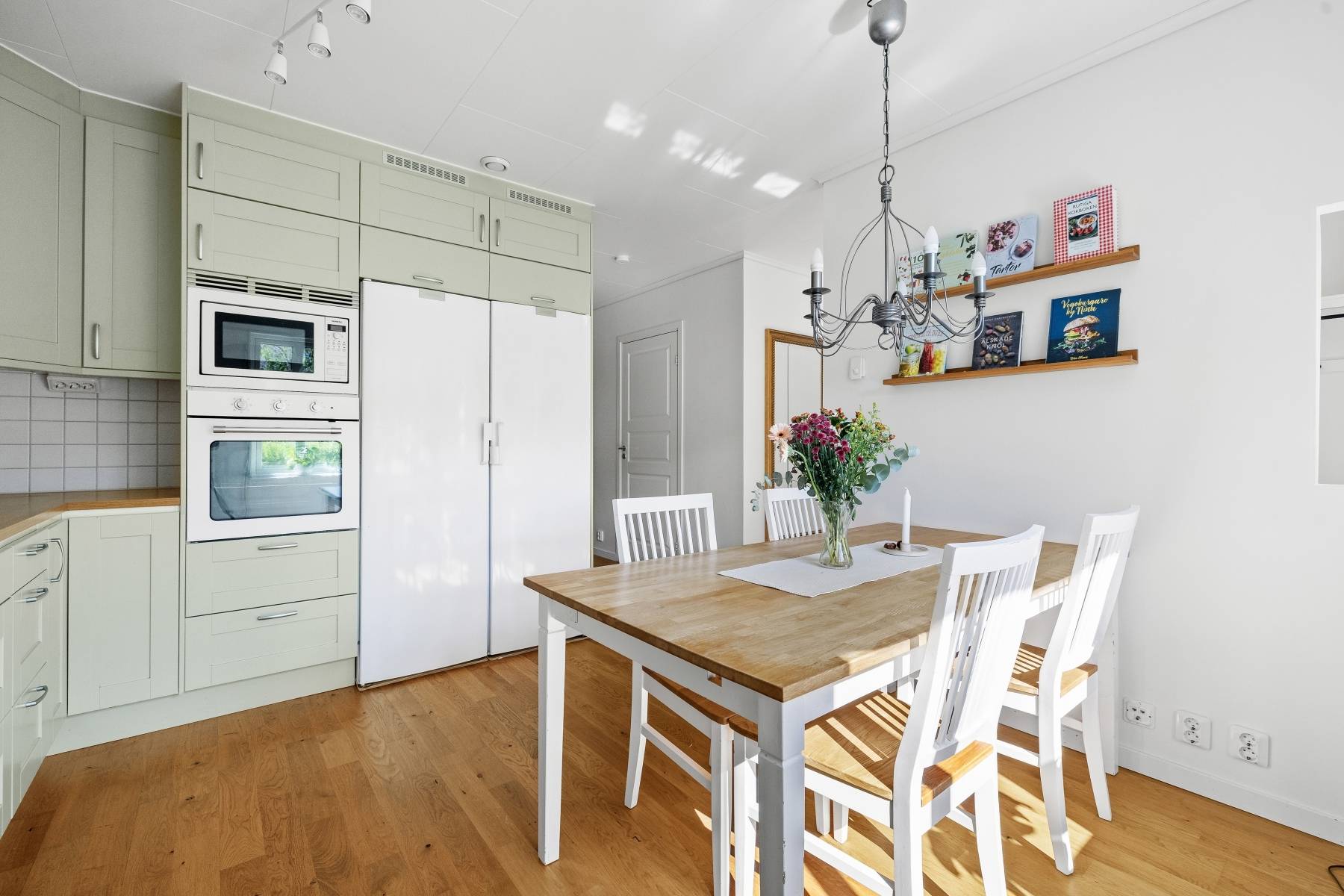 5 rum Radhus på Södra Atriumvägen 31 Kvisslingby Österåkers kommun - bild 13