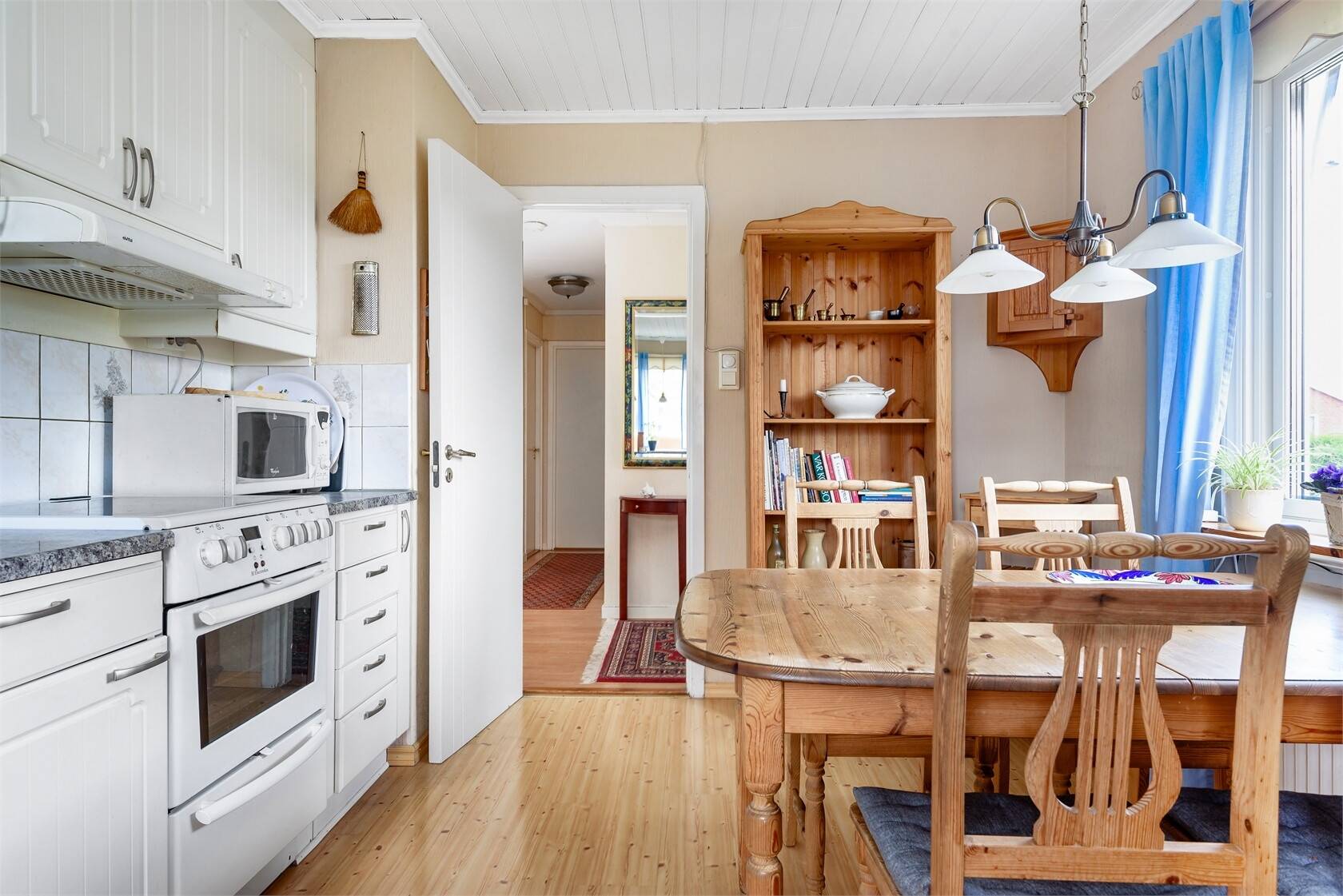 5 rum Villa på Riddarängsvägen 6, Mantorp Mjölby kommun - bild 11