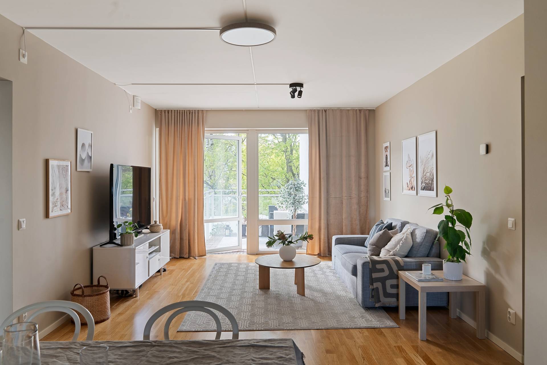 3 rum Lägenhet på Solgatan 8, Vån 5 Rudviken/Solna C Solna kommun - bild 2