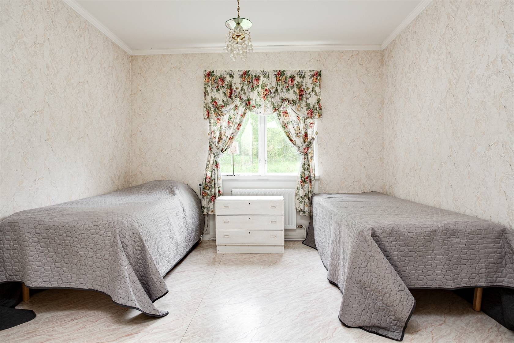 3 rum Parhus på Lövhagsvägen 12 Stråssa Lindesbergs kommun - bild 11