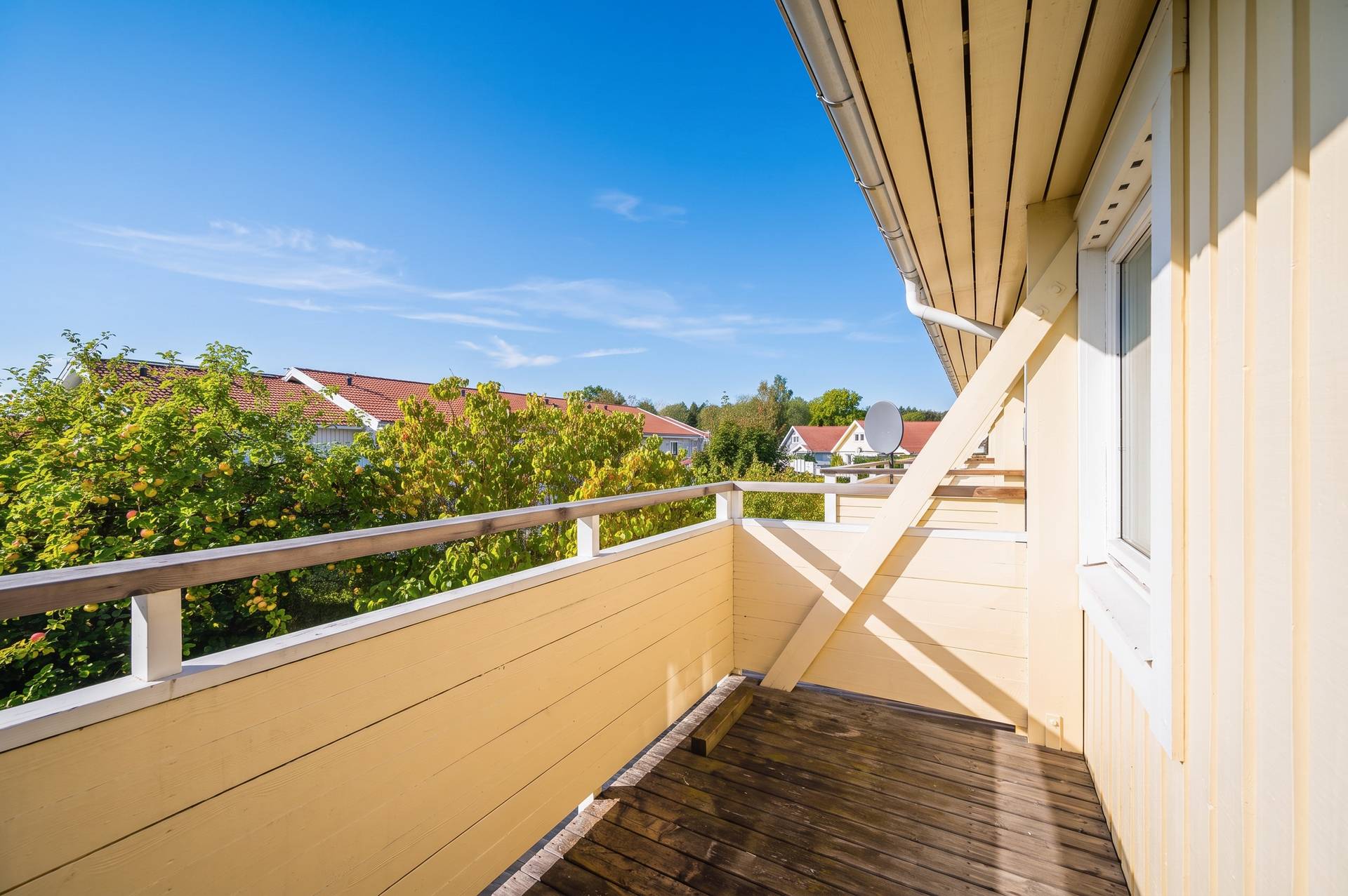 5 rum Radhus på Berberisvägen 51 Upplands-Bro - Rosenängen Upplands-Bro kommun - bild 20