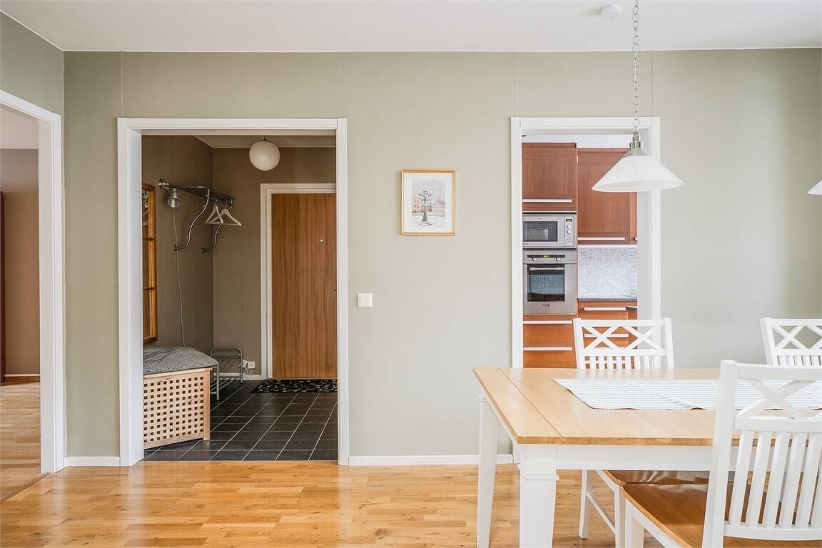 4 rum Lägenhet på Bergsgatan 19 B Frösön, Hornsberg Östersunds kommun - bild 5
