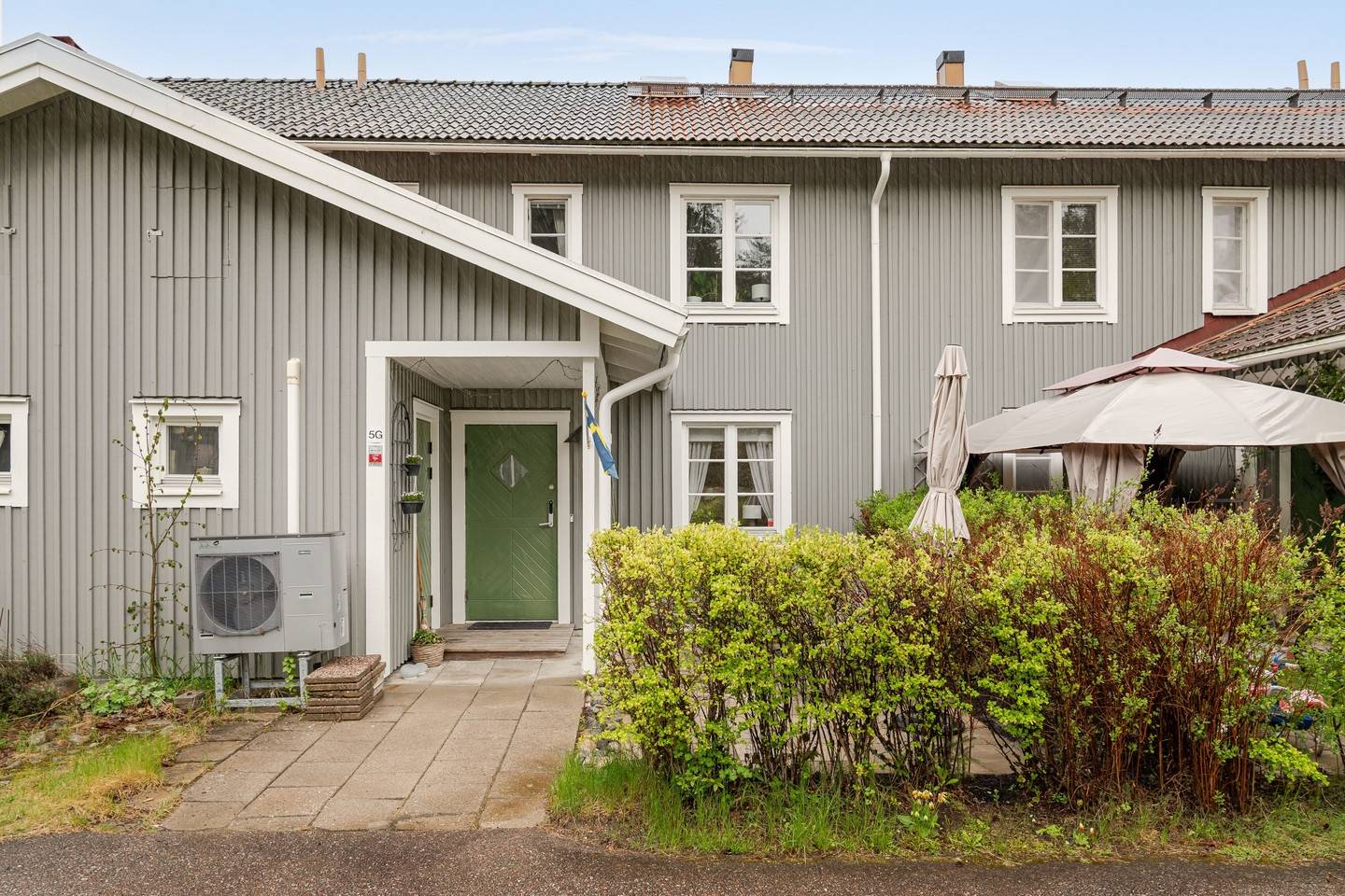 4 rum Radhus på Samuel Skragges Väg 5G Sätrabrunn Sala kommun - bild 1