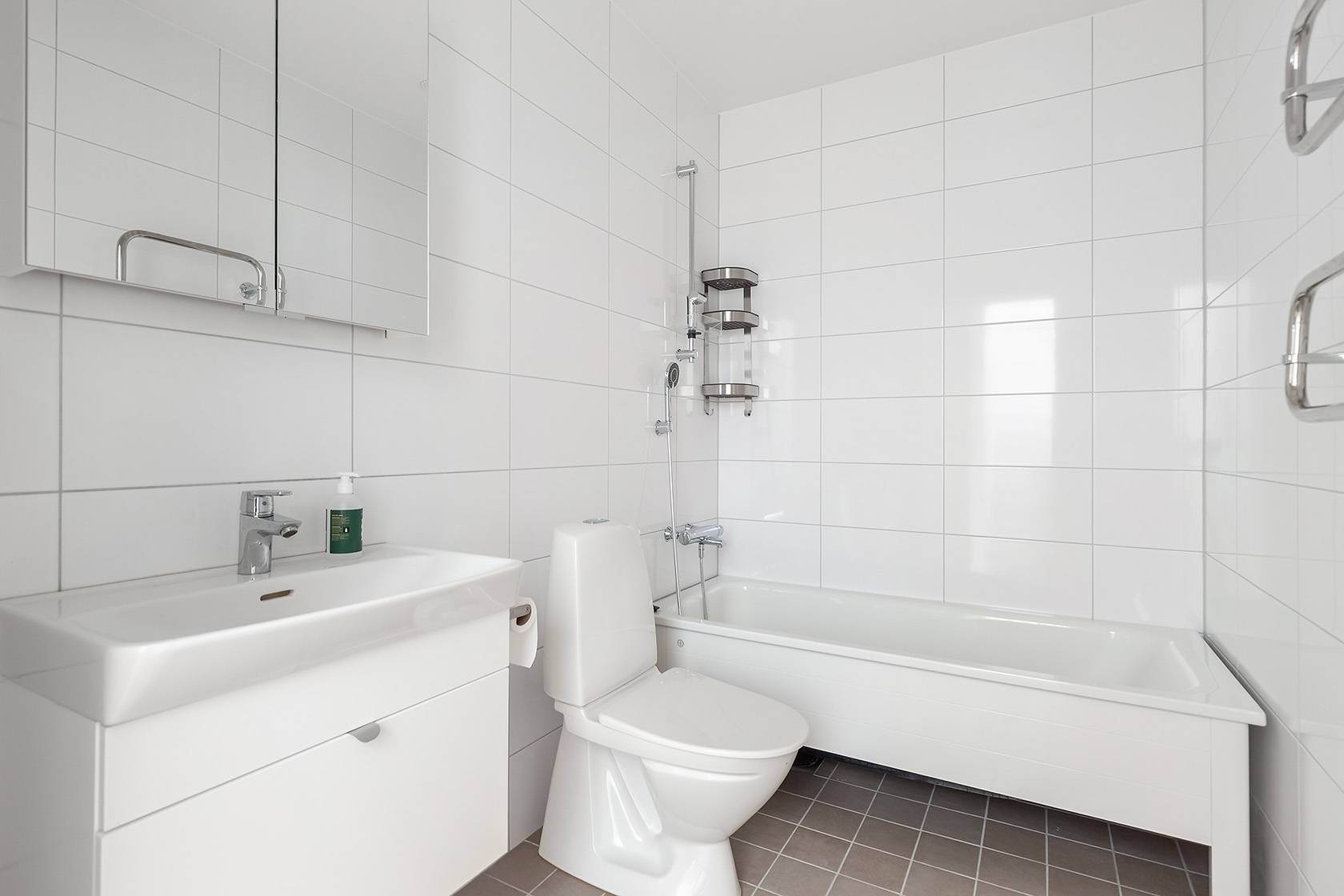 6 rum Radhus på Blå Gatan 39 Centrala Väsby Upplands Väsby kommun - bild 17