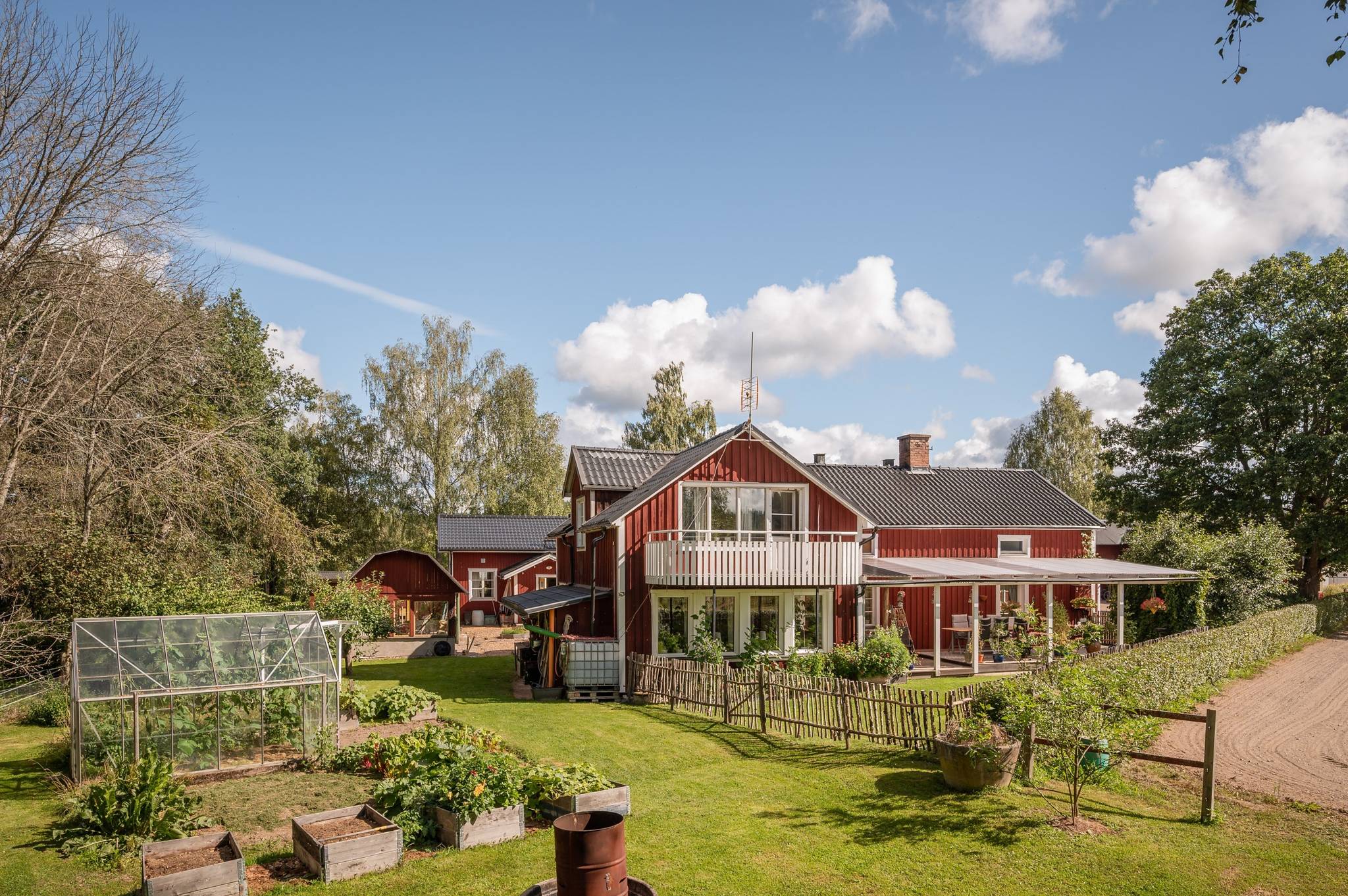 8 rum Gård/skog på Vargbovägen 10 Grådö Hedemora kommun - bild 85