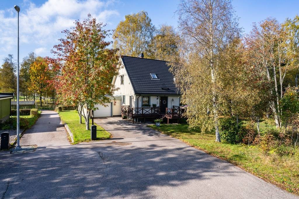 5 rum villa på Ekvägen 1 Bäckefors, Bengtsfors kommun - bild 2