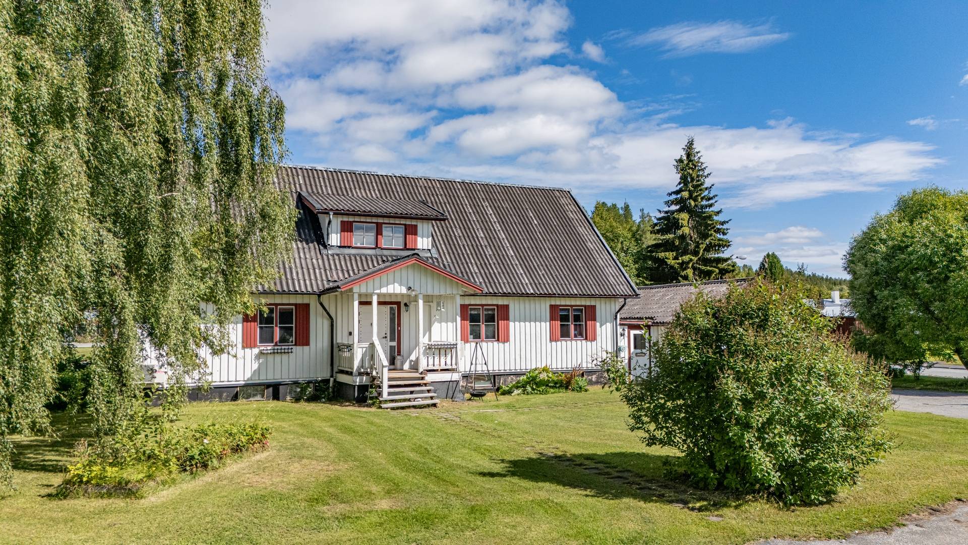 8 rum villa på Byagatan 4 Stensele, Storumans kommun - bild 2