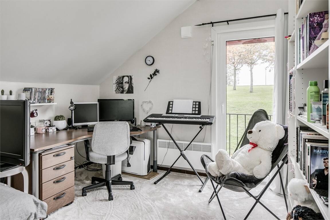 7 rum Parhus på Juvelvägen 24 Ulveket Skövde kommun - bild 36