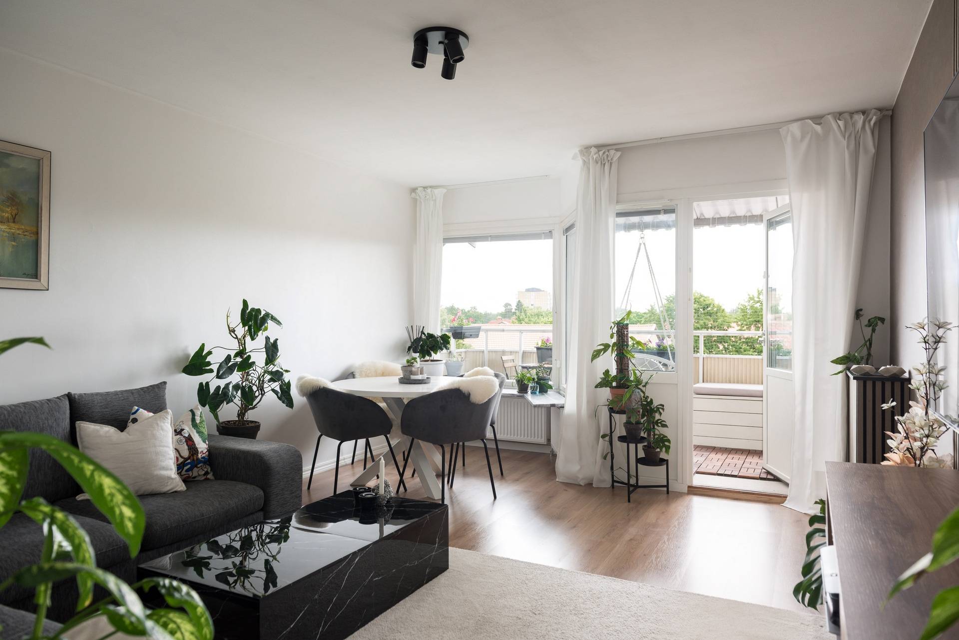 2 rum lägenhet på Stentorpsgatan 18 Stentorpet, Västerås kommun - bild 2