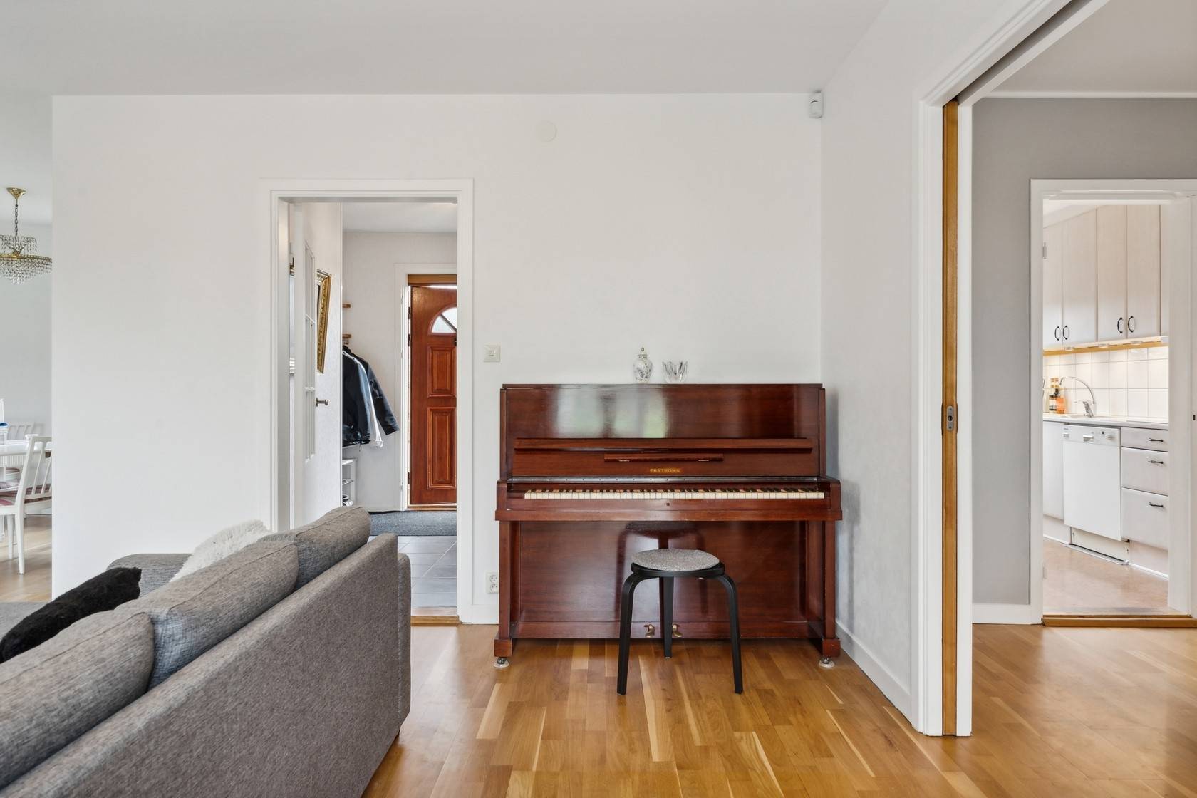 6 rum Villa på Magistergatan 23 Centralt Hörby kommun - bild 5