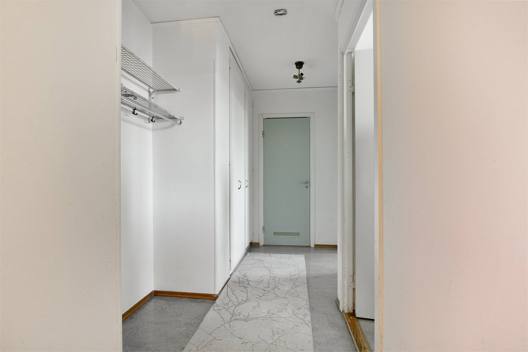 2 rum lägenhet på Domarebacken 16, 6tr Botkyrka Albyberget, Botkyrka kommun - bild 2