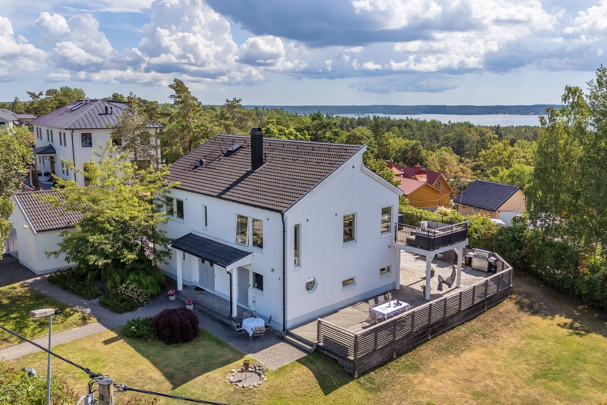 7 rum villa på Husarvägen 2 Boo Gård, Nacka kommun - bild 1