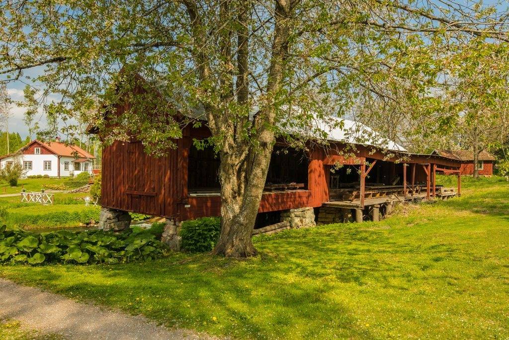 10 rum Gård utan jordbruk på Mellomkvarn Källby Götene kommun - bild 6