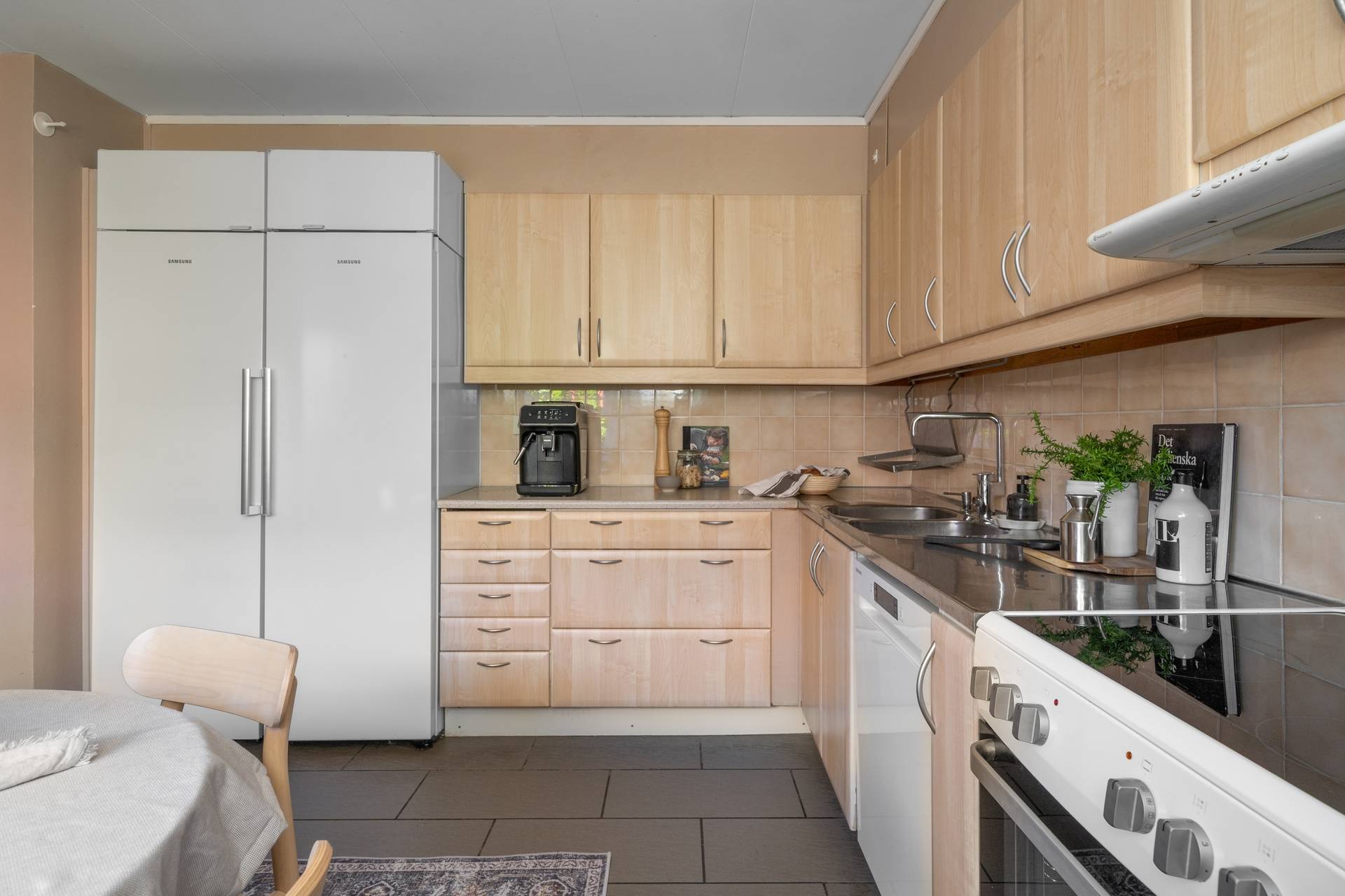 6 rum Radhus på Björnidegränd 287 Kälvesta Stockholms kommun - bild 6