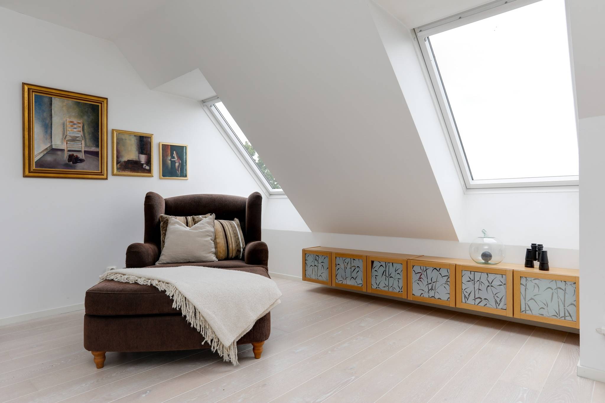 5 rum Villa på Hjälmarbadsvägen 24 Örebro kommun - bild 19