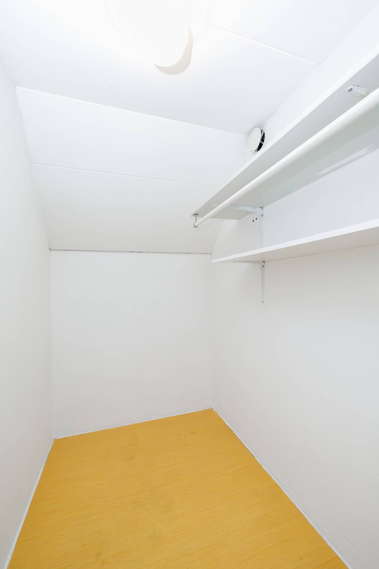 4 rum Kedjehus på Skolgatan 8 Gamla Norr Västerviks kommun - bild 37