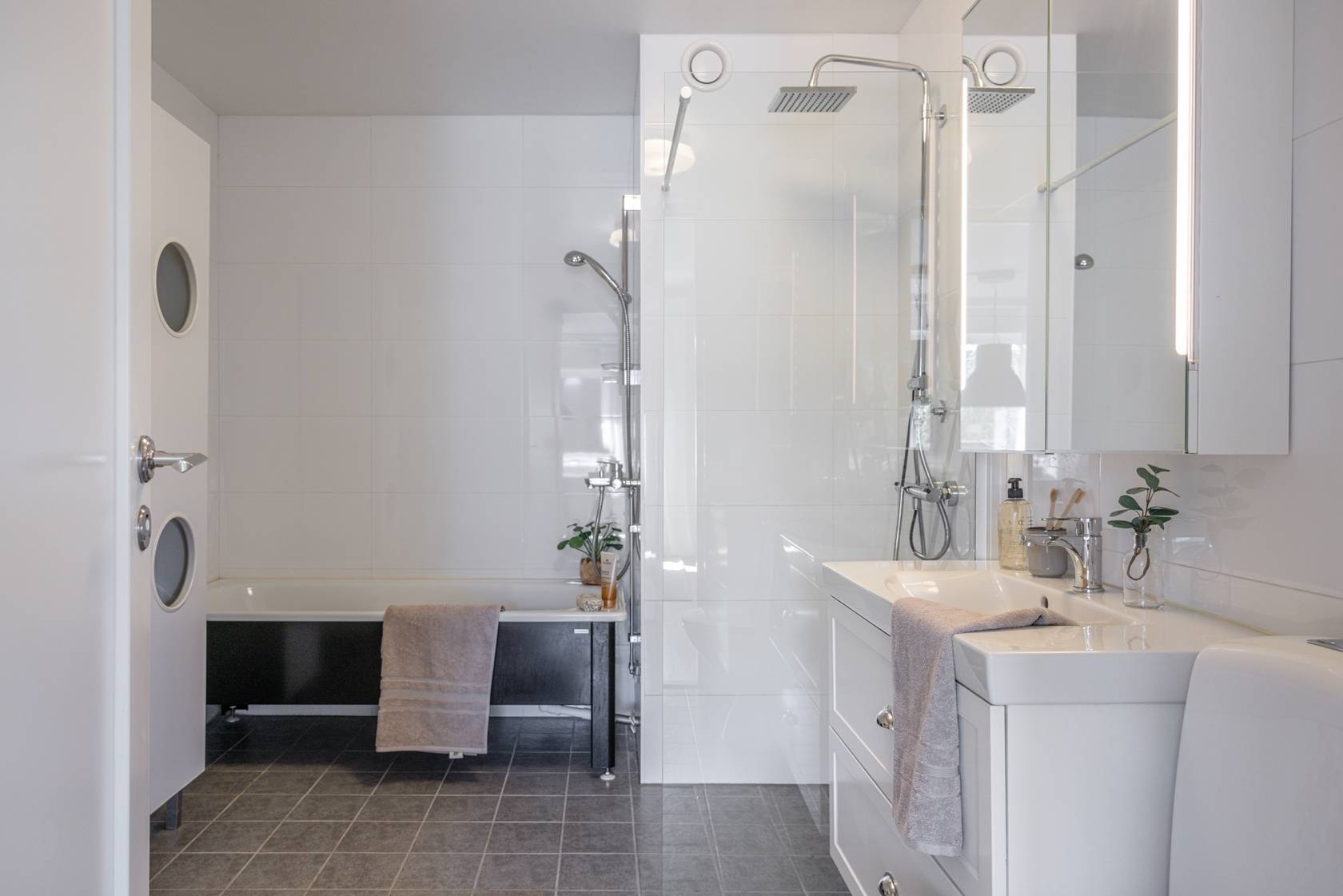 6 rum Villa på Ivarskärrsvägen 24 Vällingby - Vinsta Stockholms kommun - bild 21