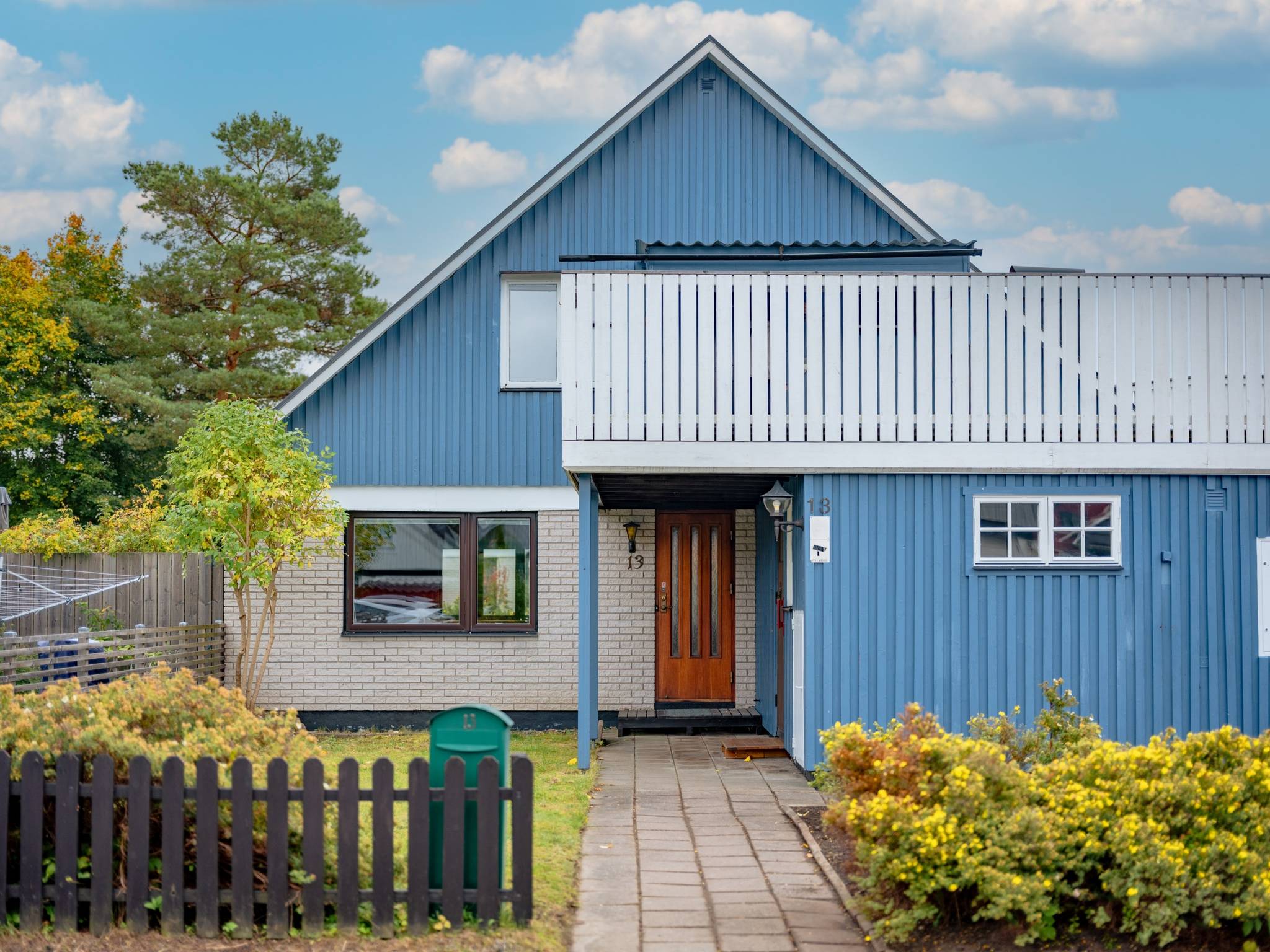 5 rum Kedjehus på Skepptunagränd 13 Brunnby Vik Upplands Väsby kommun - bild 1