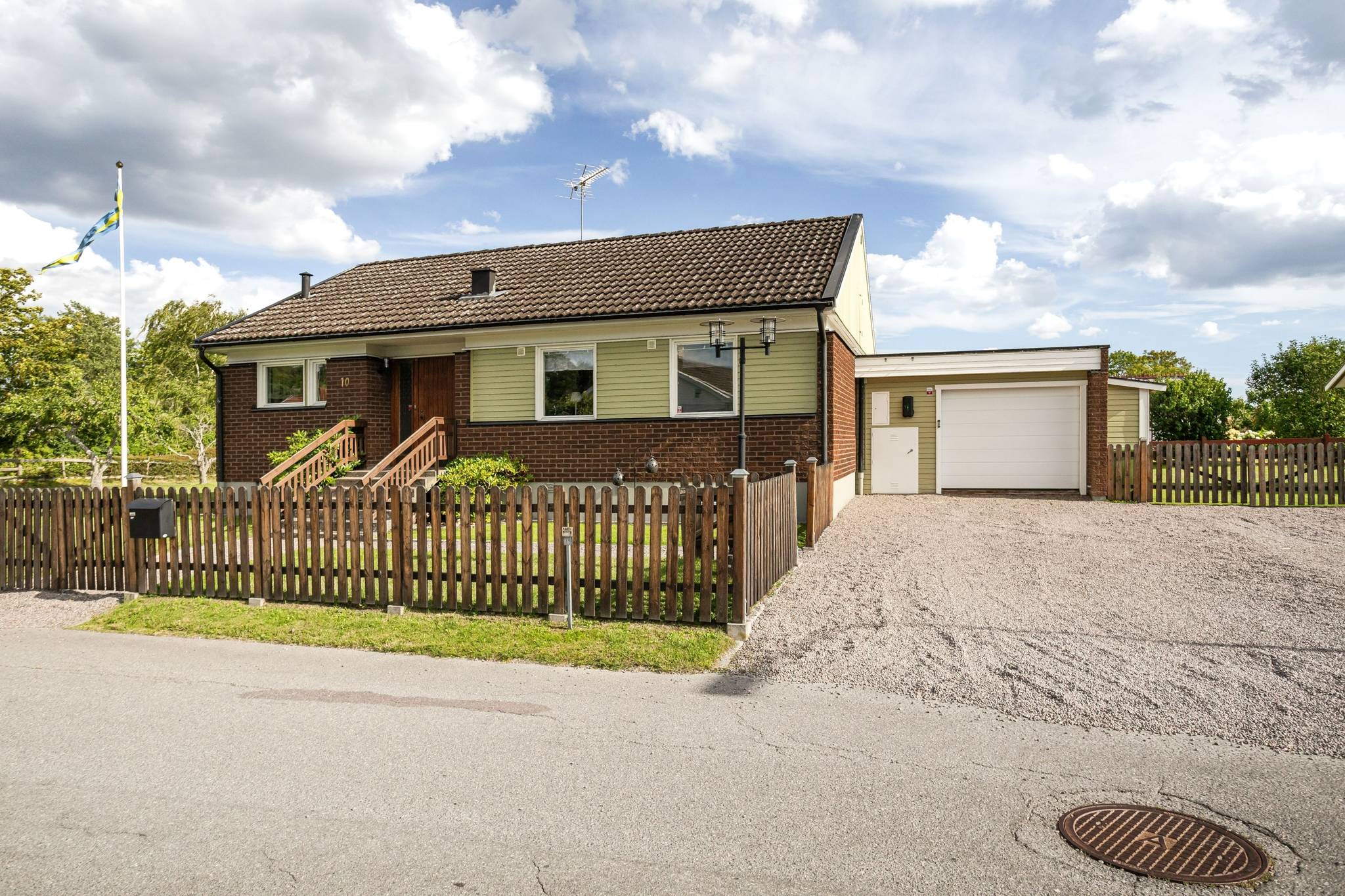 4 rum villa på Munkens väg 10 Trekanten, Kalmar kommun - bild 1