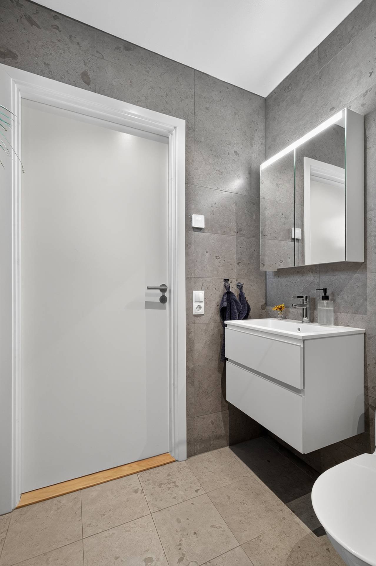 7 rum Villa på Hälleborgsgatan 10A Knivsta Knivsta kommun - bild 20