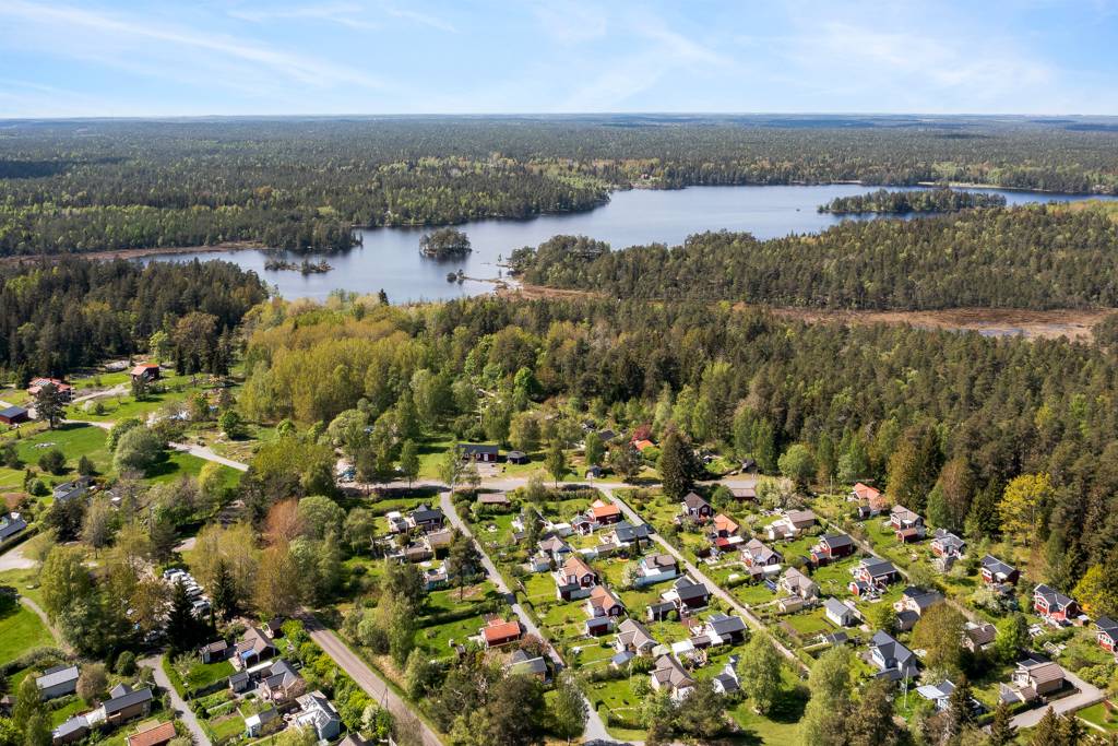 2 rum Fritidshus på Syrenstigen 4 Riddartorp/Dåntorp Haninge kommun - bild 18