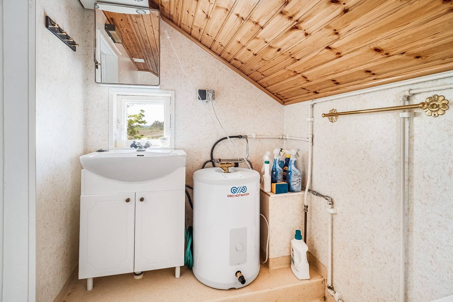 3 rum Vinterbonat fritidshus på Hallsjö 150 Huddunge Heby kommun - bild 23