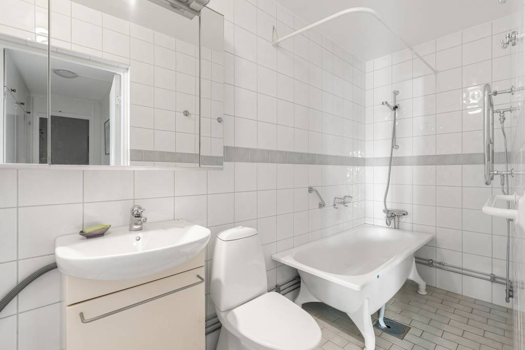 3 rum Lägenhet på Larsbergsvägen 43, entréplan Lidingö kommun - bild 14