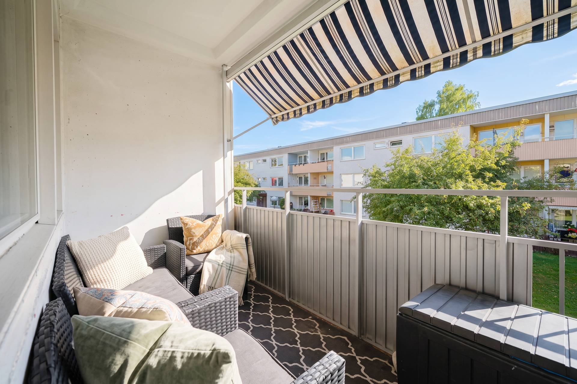4 rum Lägenhet på Hallonvägen 48, 1tr Tibble - Kungsängen Upplands-Bro kommun - bild 3