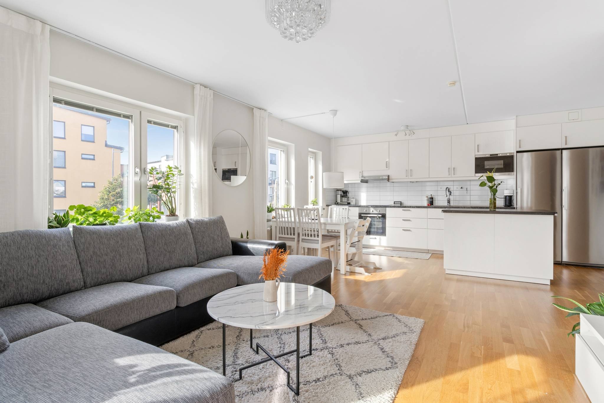 4 rum Lägenhet på Dammtorps allé 19, 2tr Järvastaden Solna kommun - bild 1