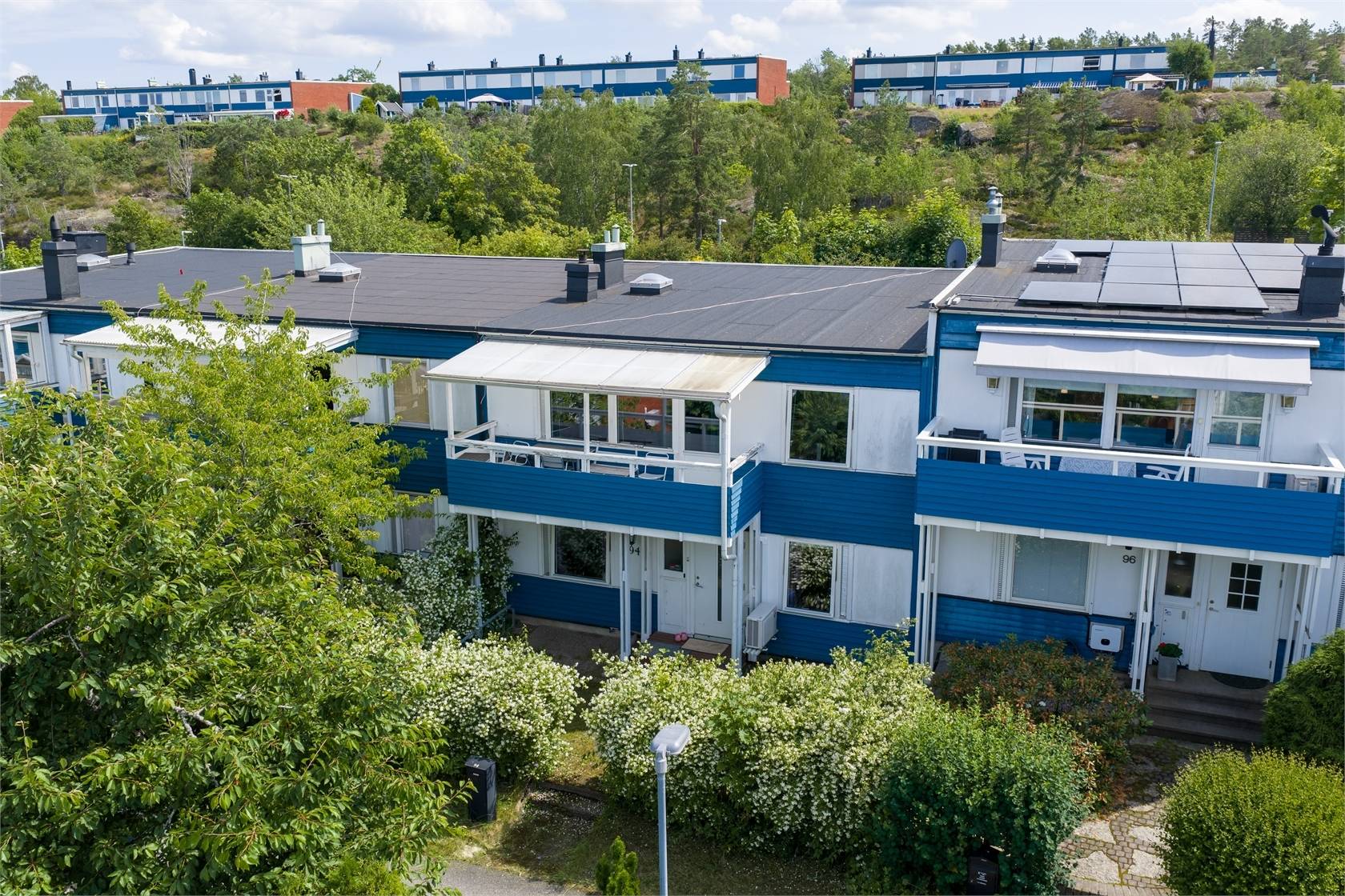 5 rum radhus på Laxholmsbacken 94 Johannesdal/skärholmen, Stockholms kommun - bild 2
