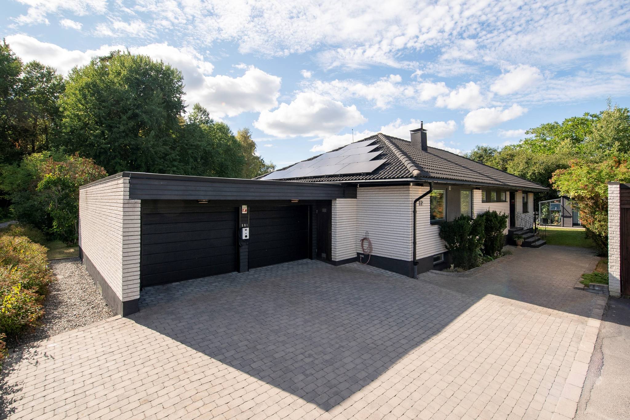 7 rum Villa på Höjdhoppargatan 12 Rönnby Västerås kommun - bild 47