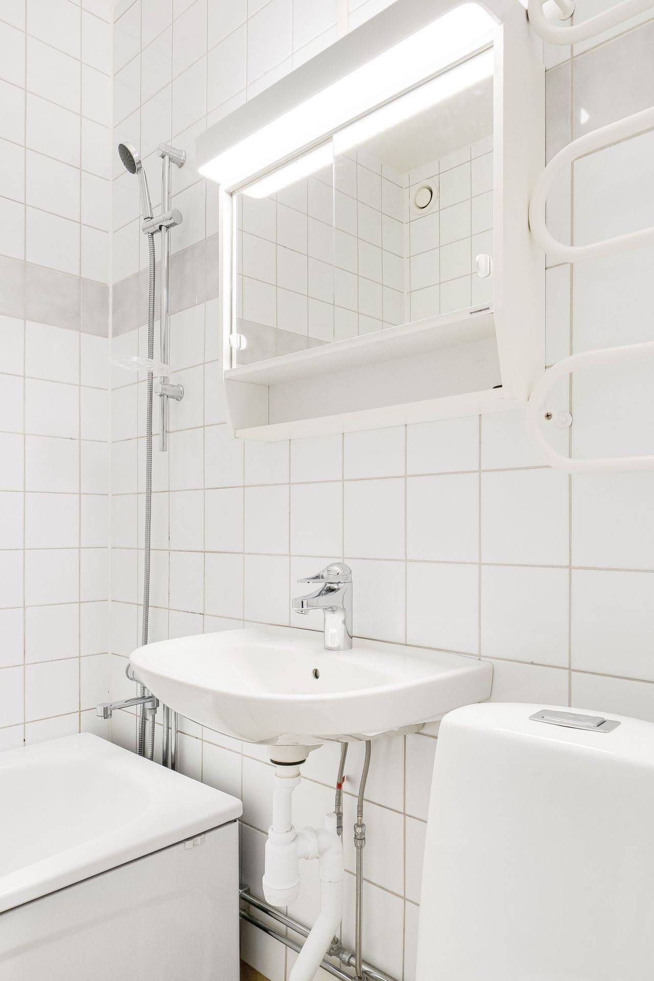 3 rum Lägenhet på Narvavägen 61 Hammarby Västerås kommun - bild 12